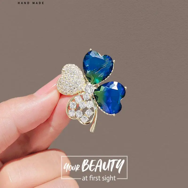 Wholesale Fashion Brooch Jewelry Crystal Olive Fancy Green Four-leaf Clover Rhinestone Brooches For Women