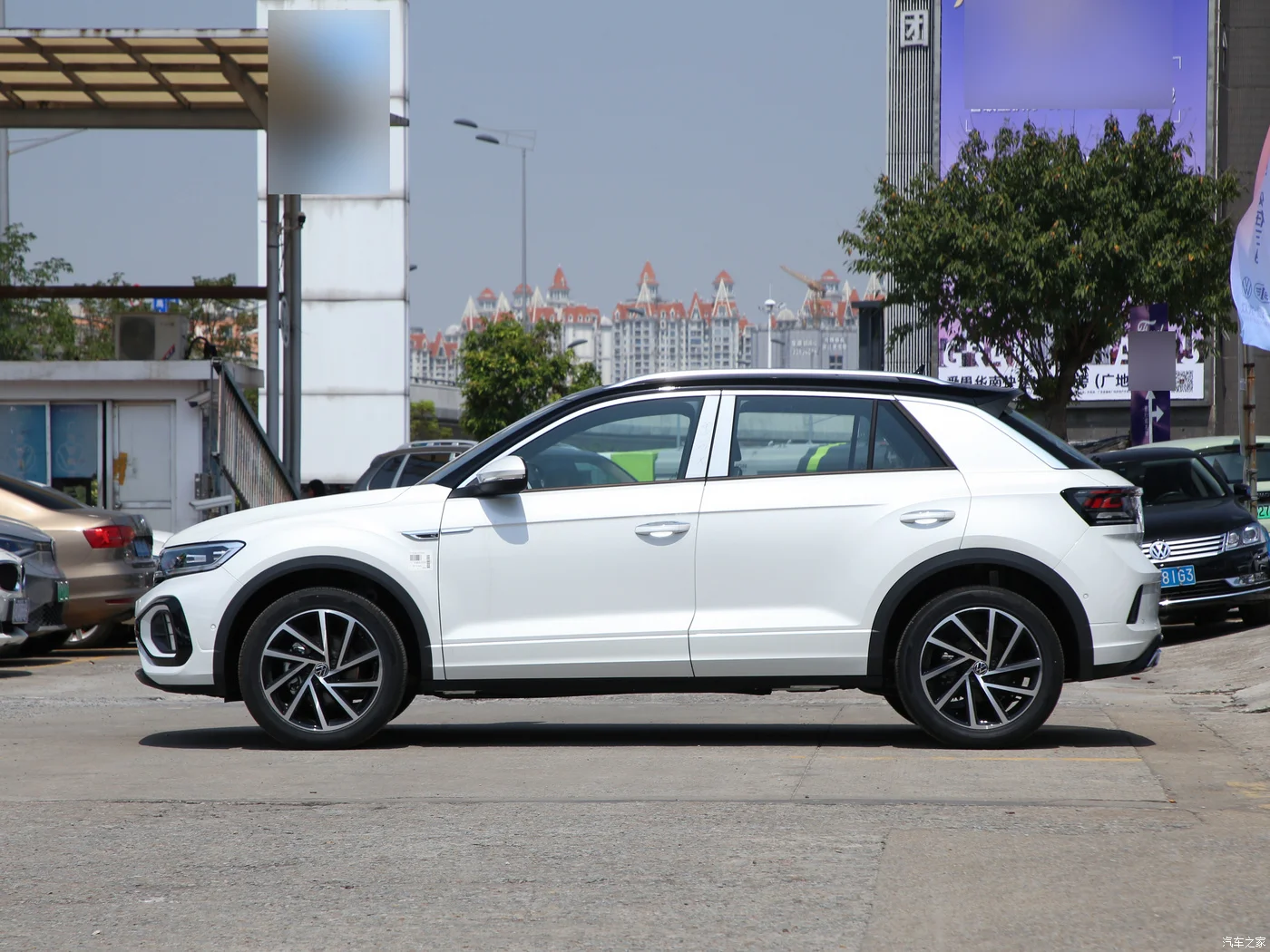 Volkswagen T-ROC новые автомобили 300TSI DSG 2WD Edition бензиновый автомобиль VW 5 мест внедорожник с черным верхом Полный вариант