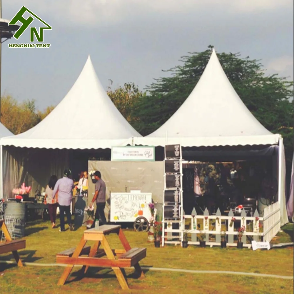 Подвижная белая уличная палатка-пагода на крыше