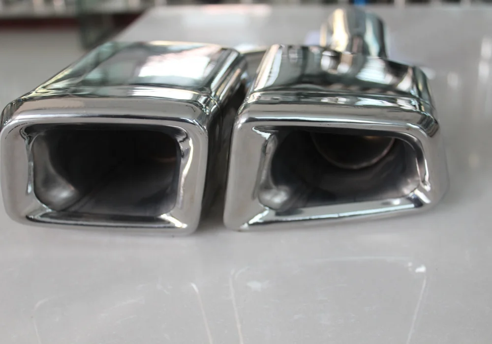 
Muffler W212 Mercy AMG Exhaust Tips 