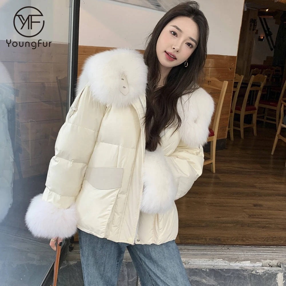 Custom 2022 Women Stylish Fox Fur  White Goose Down Parka Jackets and Coats