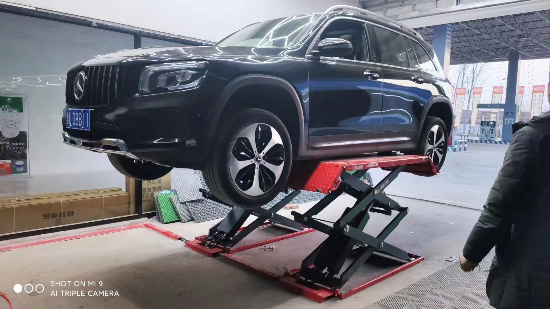 1.8m 3500kg Scissor Car lift On ground Ultra thin Scissor lift platform Scissor car lift