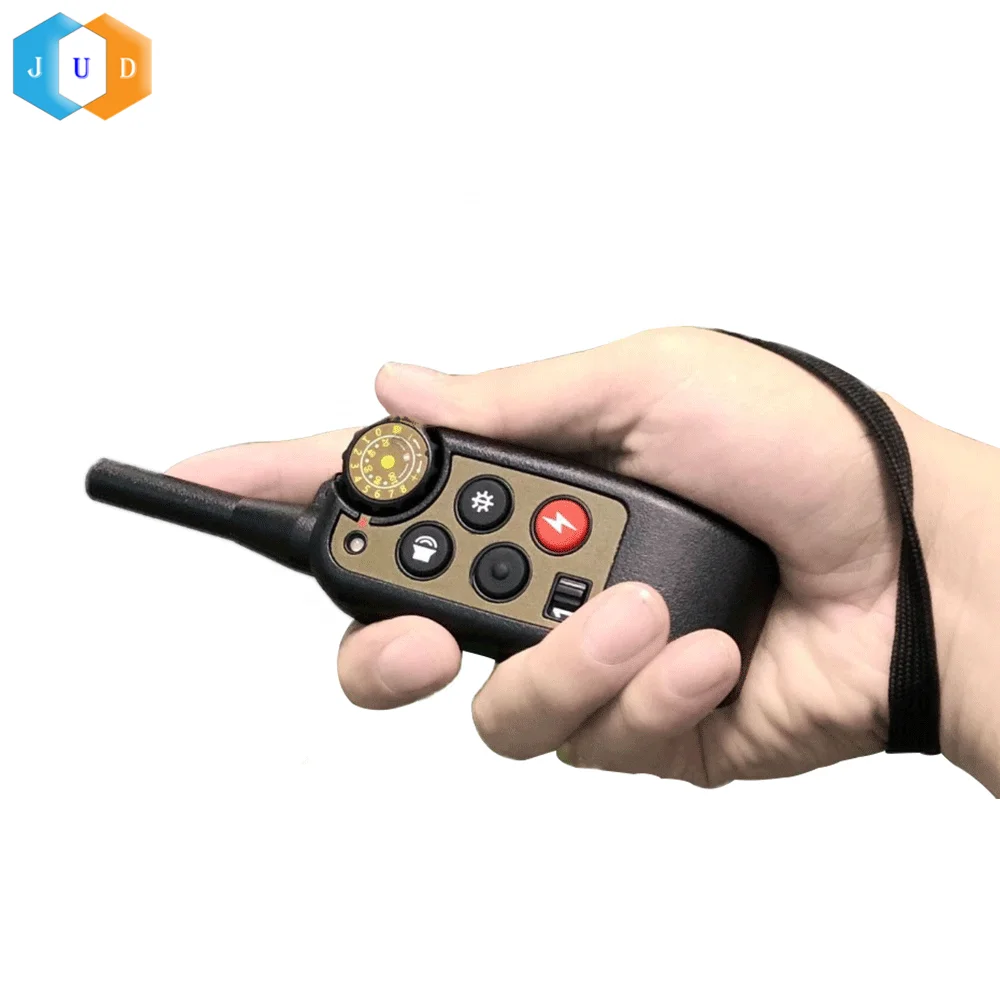 2023 Slovakia Czech Hot Remote Custom Dog Electric Vibrate Shock Anto Bark Dog Collar for Hunting Training Waterproof