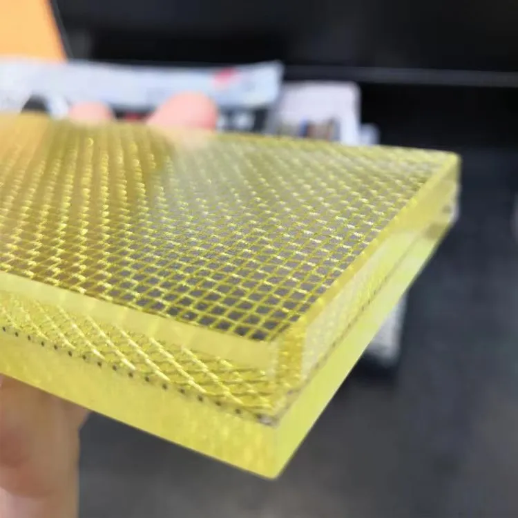 Wholesaler Construction Safety Wired Glass Building Laminated Glass Art Copper Weave Wire Mesh Wired Glass