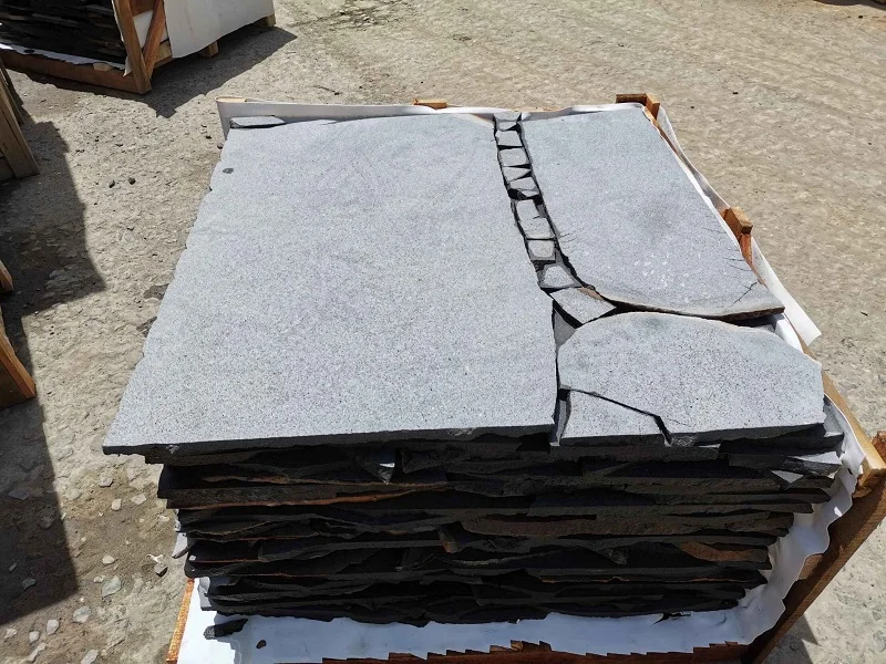 Hainan Black Basalt Road Crazy Paving Stones Irregular Random Size Flagstone For Garden