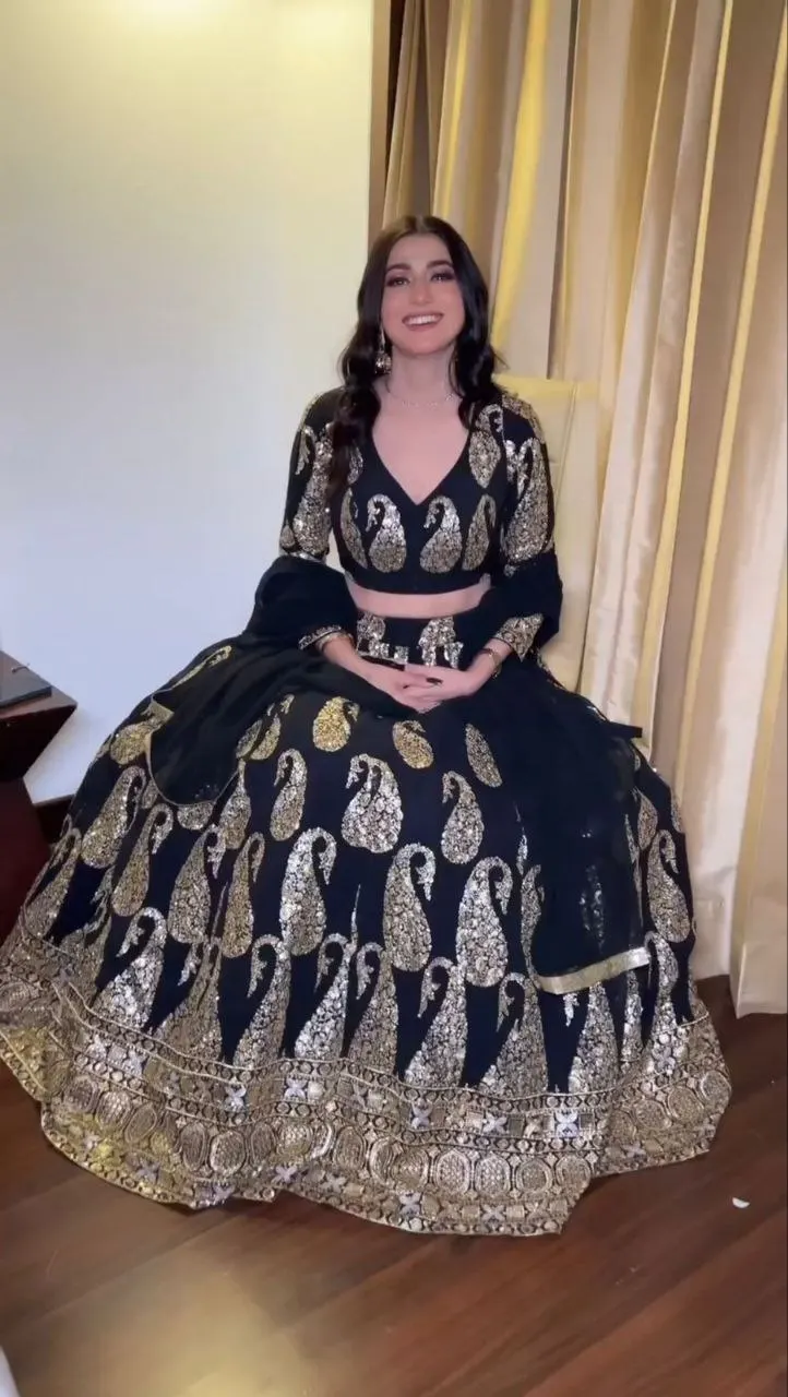 Hot Selling Designer Bridal Lehnga Choli for Wedding Party Wear Lahnga Choli India 2023 Design Buy From Indian Manufacturer