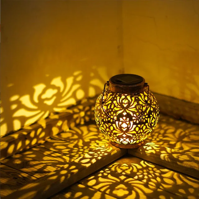 Solar Big Lantern Hanging Garden Outdoor Lights Metal Waterproof LED Table Lamp Decorative Solar Garden Lights for Yard Tree
