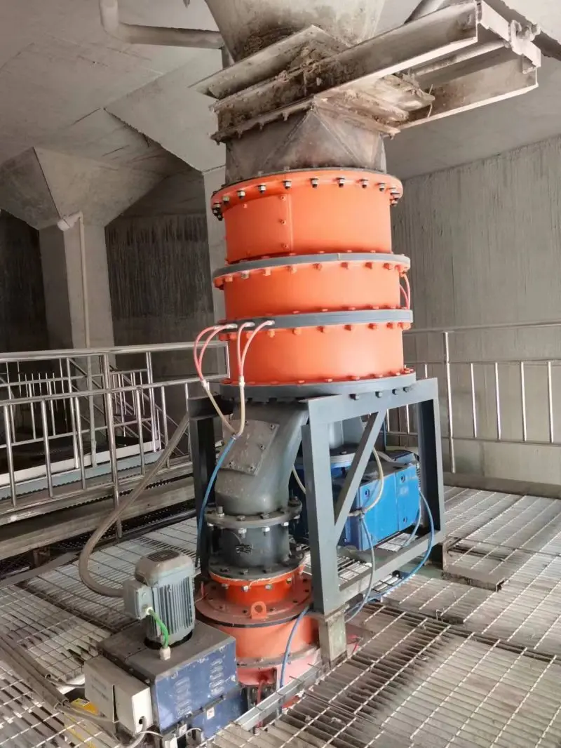 Mineral powder weighing feeding system