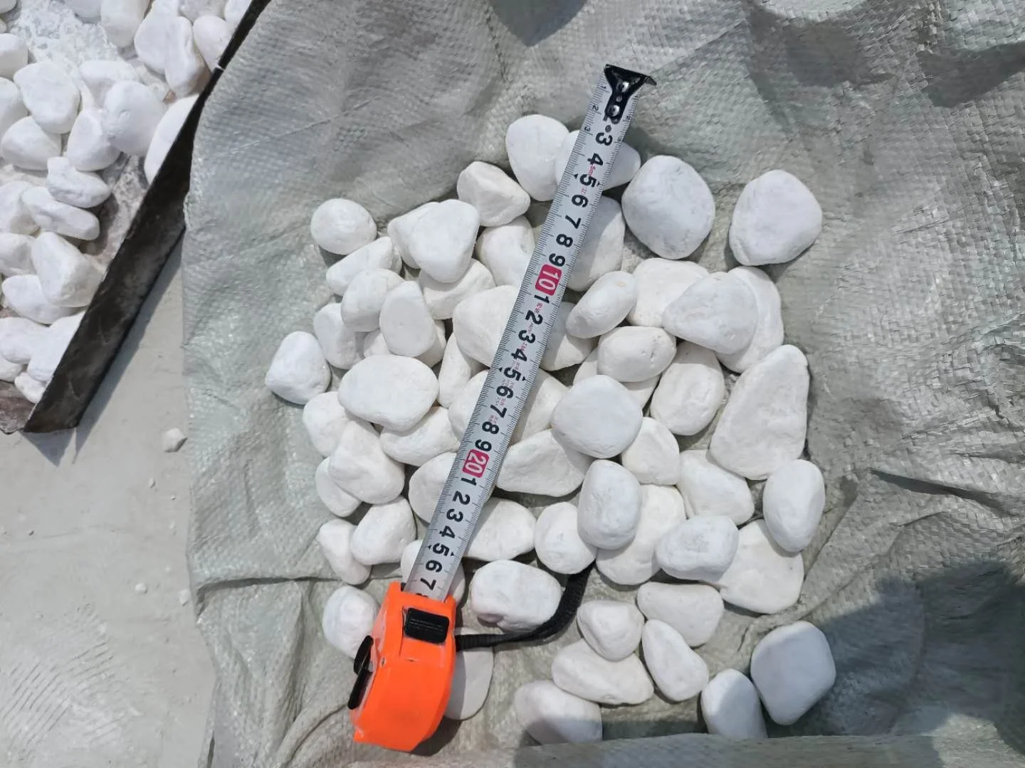 Landscaping 3-5mm snow white marble pebble