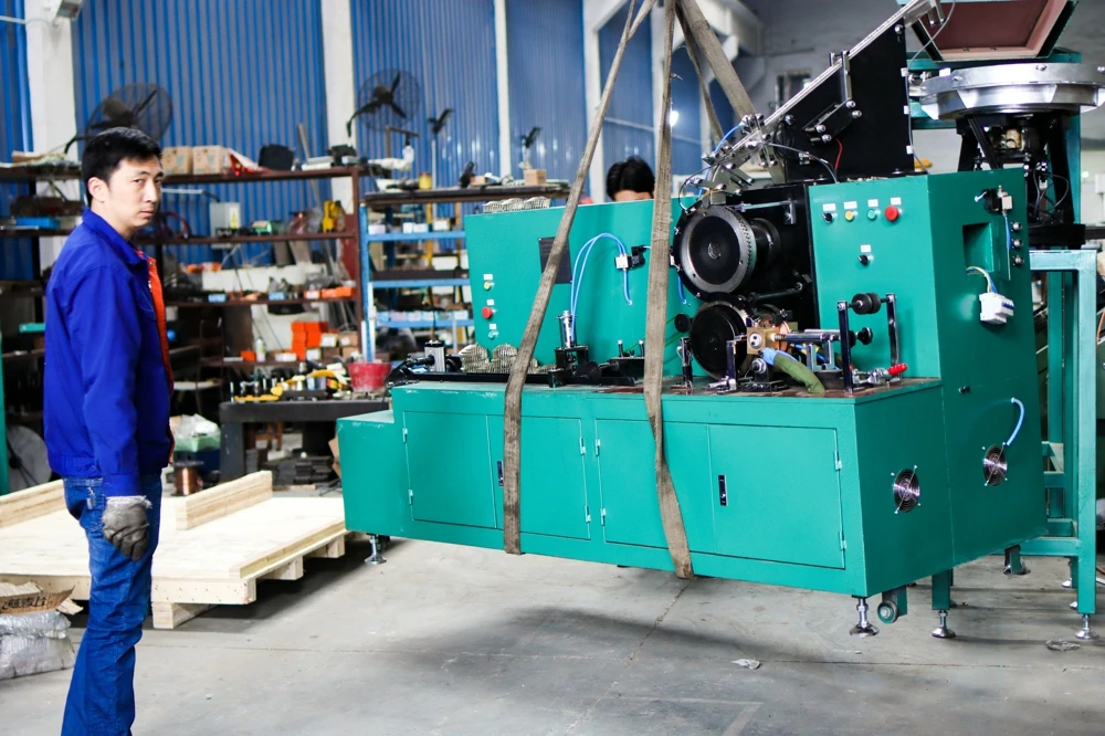 2021 POPLULAR Touch Panel Coil Roofing Nails Making Machine Collator