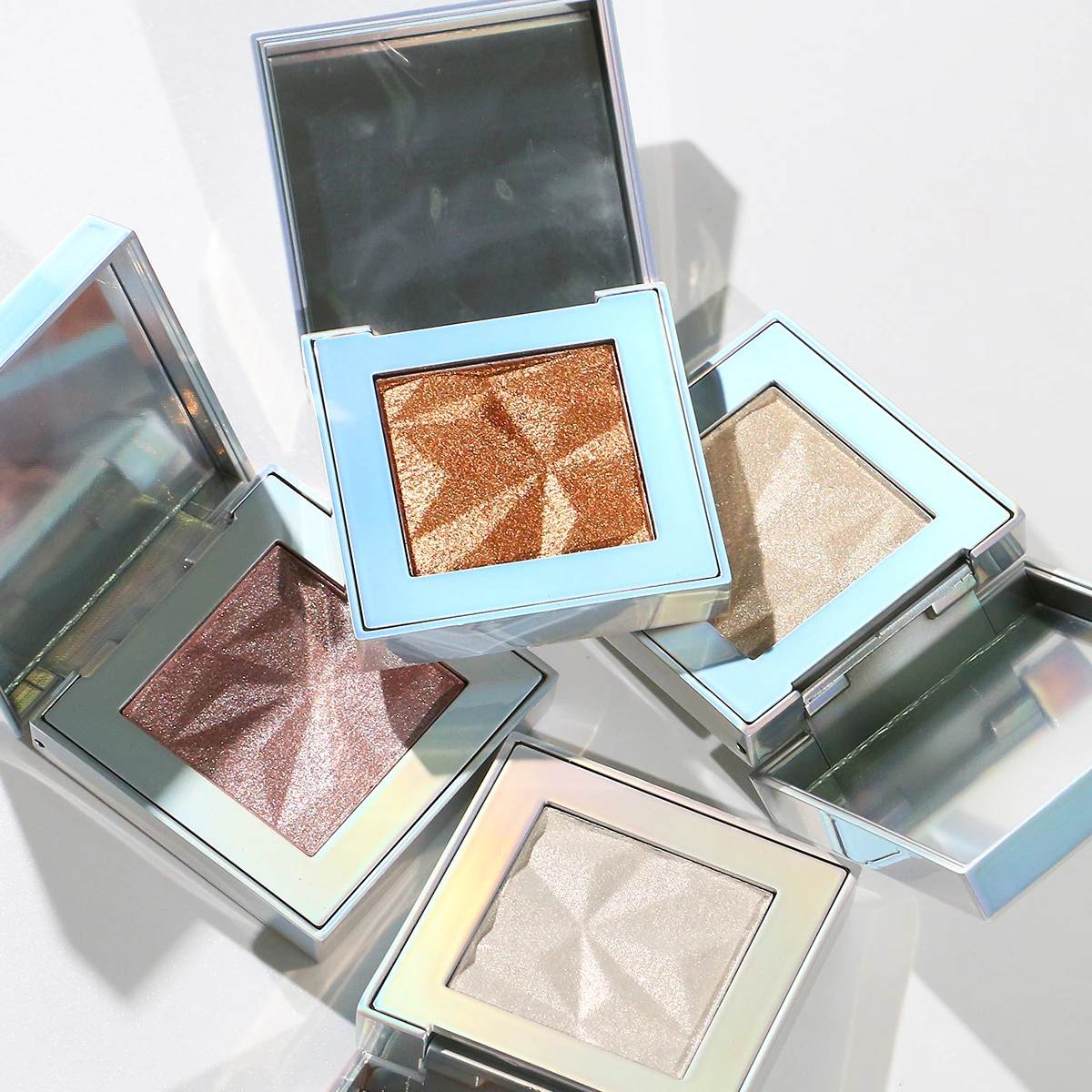 Private Label custom logo highlight lamp  Vegan Waterproof  5 in 1 clear  make up  highlight pallet