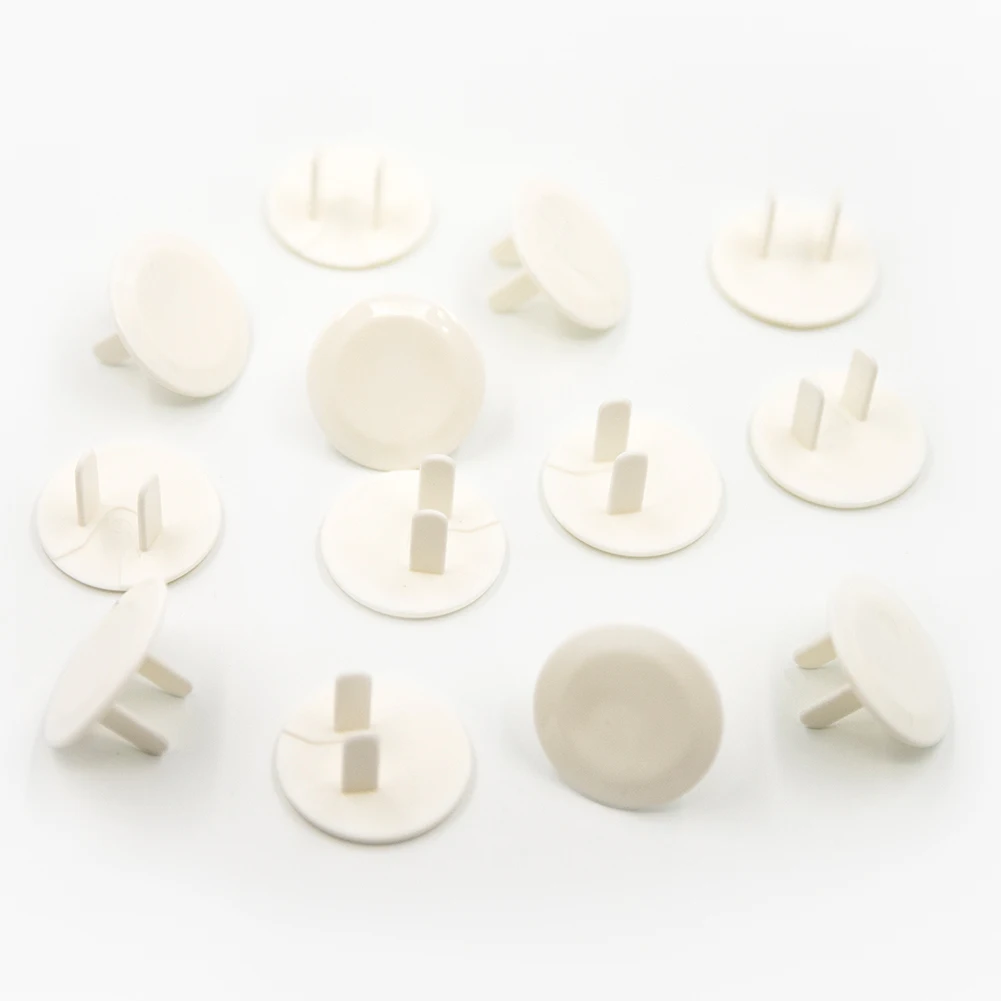Customizable Baby Outlet Cover with Safety Features Transparent USA Standards for Socket and Key Usage