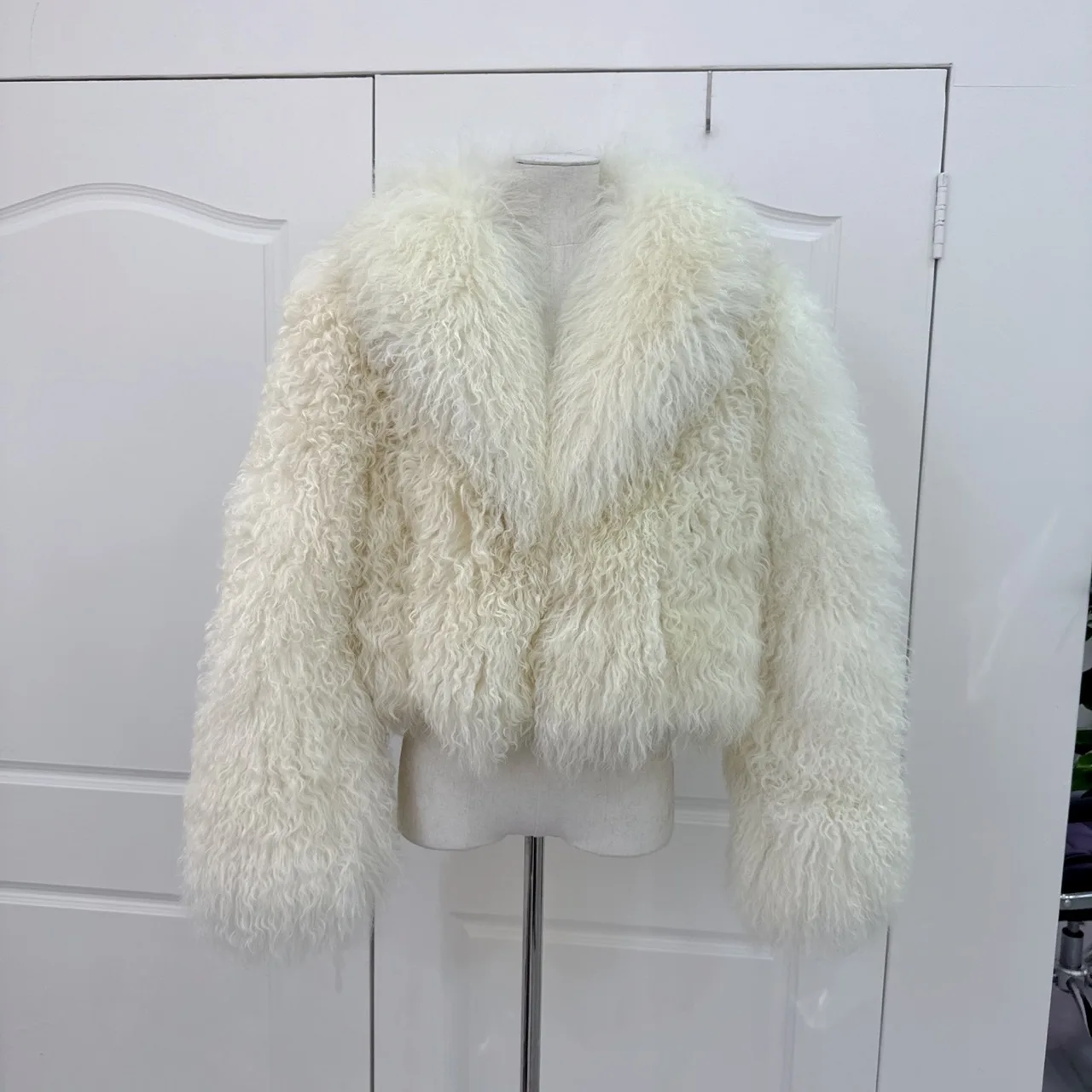 RXFurs Hot Selling Regular Lapel Lamb Jacket Thick Real Curly Sheep Fur Coats Warm Mongolian Fur Winter Coat Fluffy
