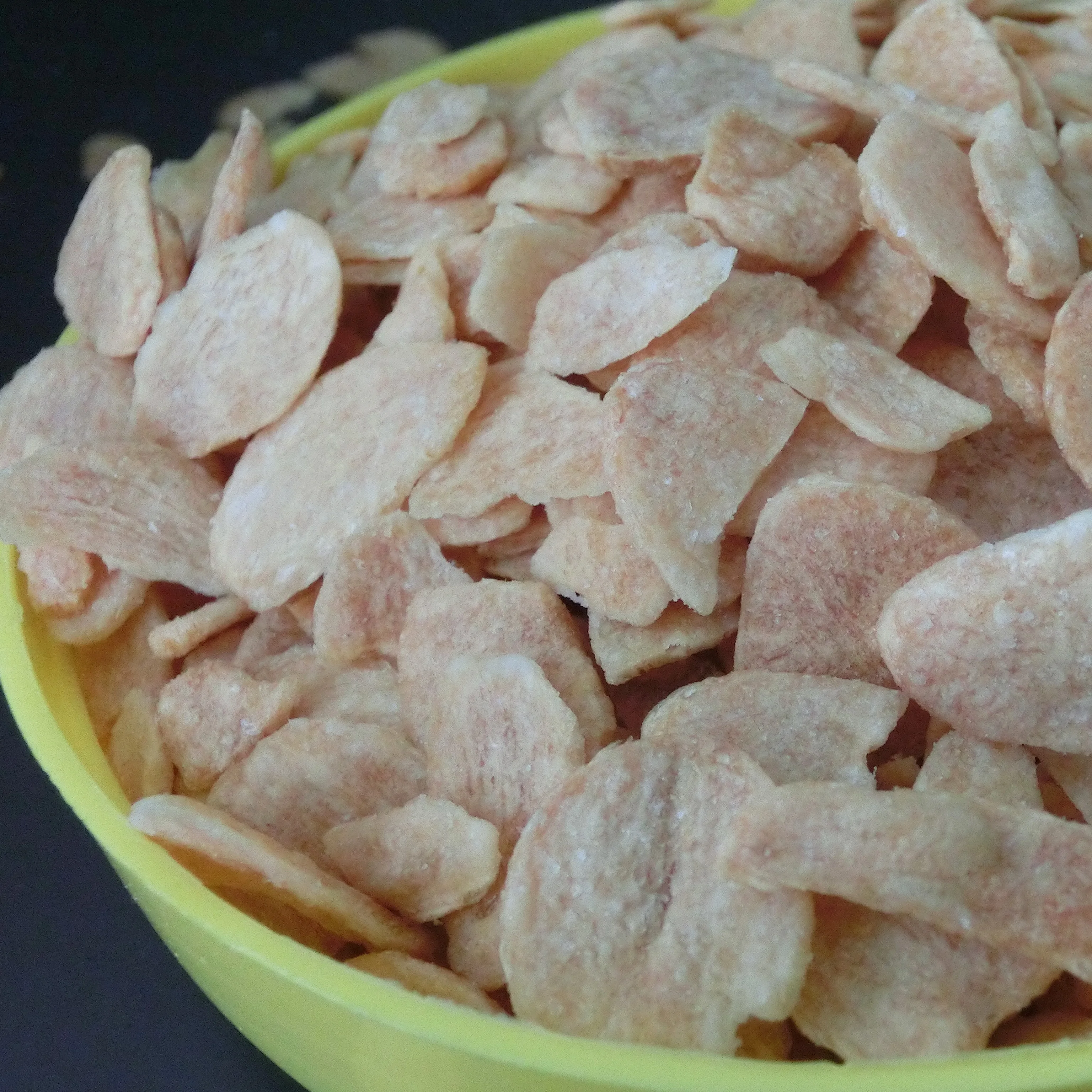 
 Good quality natural golden yellow garlic flakes slice manufacturer supply  