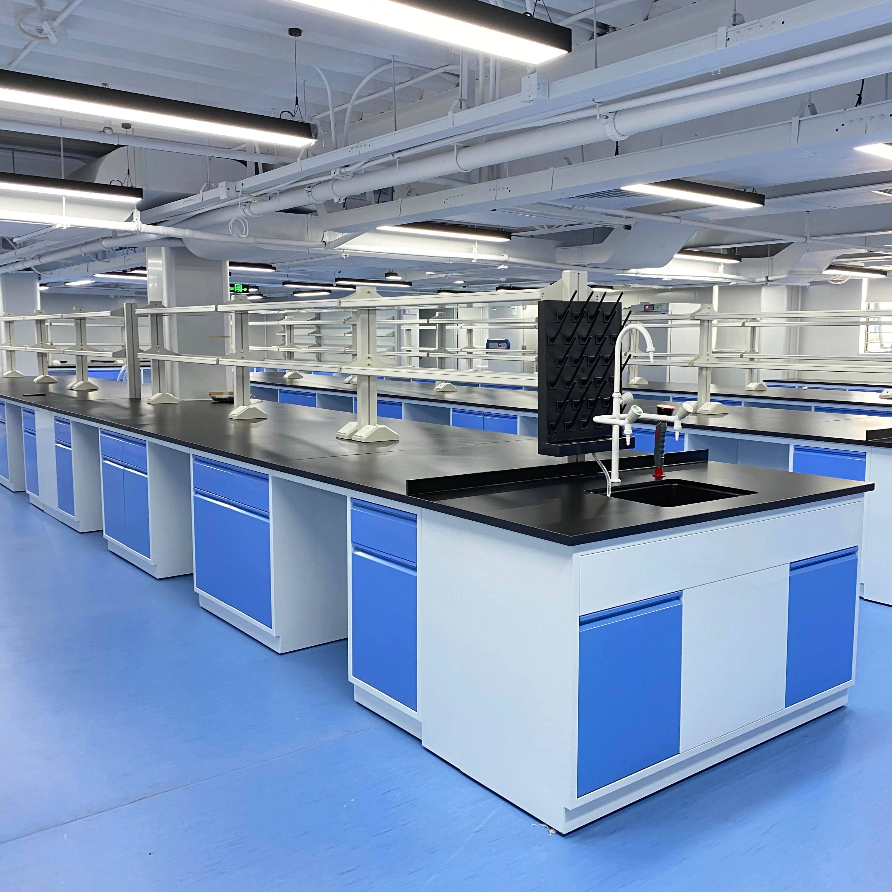 Integrated island bench mobile laboratories work bench with pp sink lab desk school lab furniture