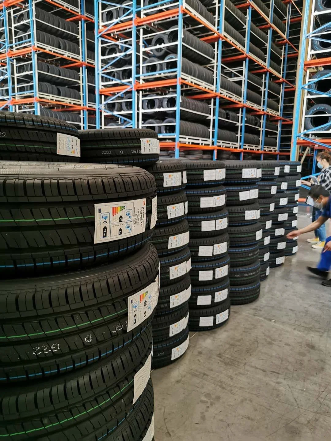  205/70R15 Commercial car tyre Winter