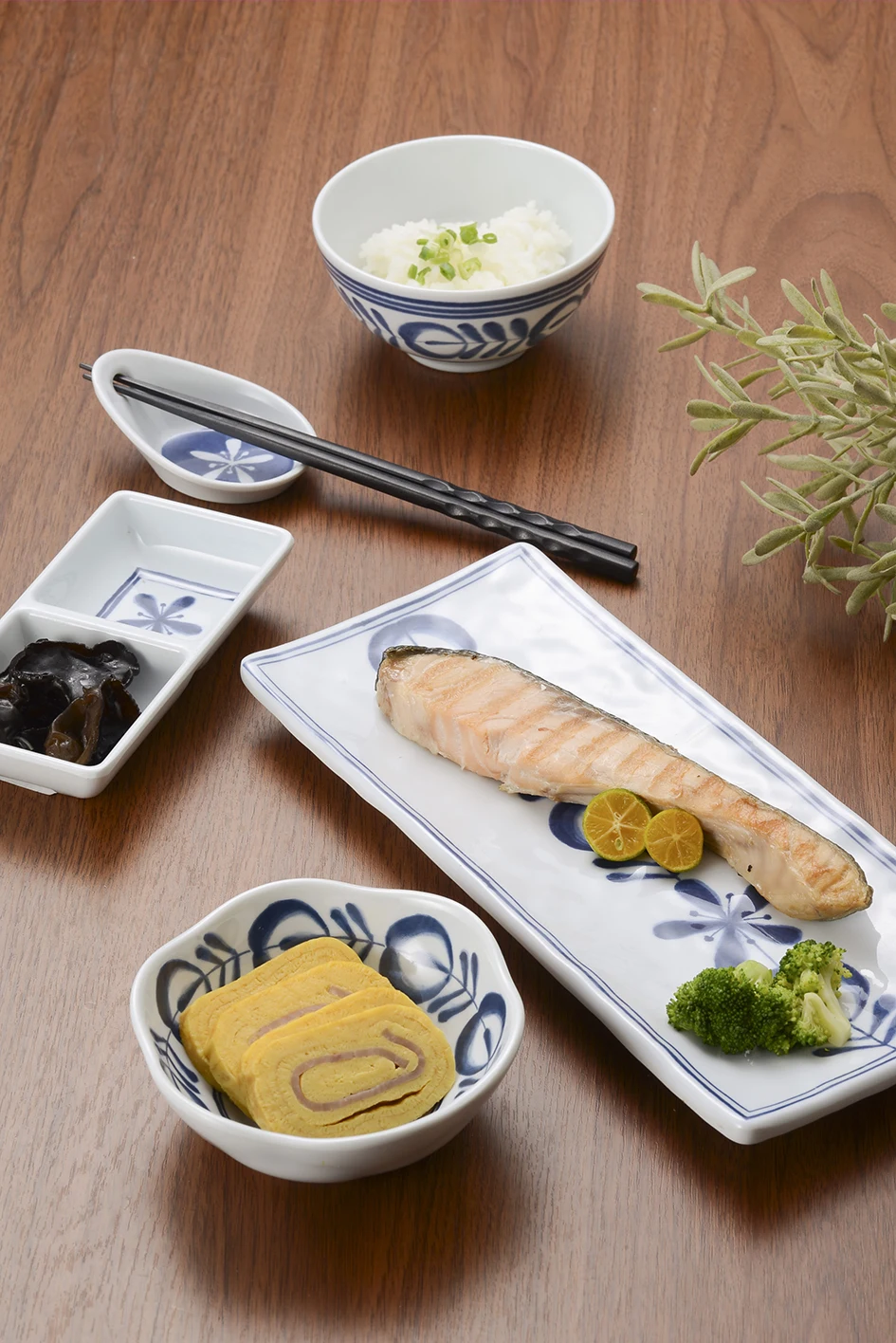 Sauce Dish With A Hole Melamine Material Plates  Melamine Chopsticks Serving White Plate