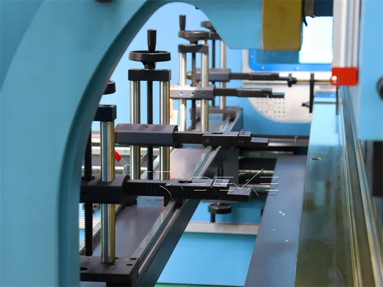 170t3200 good price  hydraulic CNC Press Brake da53t  4 axis  Hydraulic and Manual Lift Backgauge Fingers