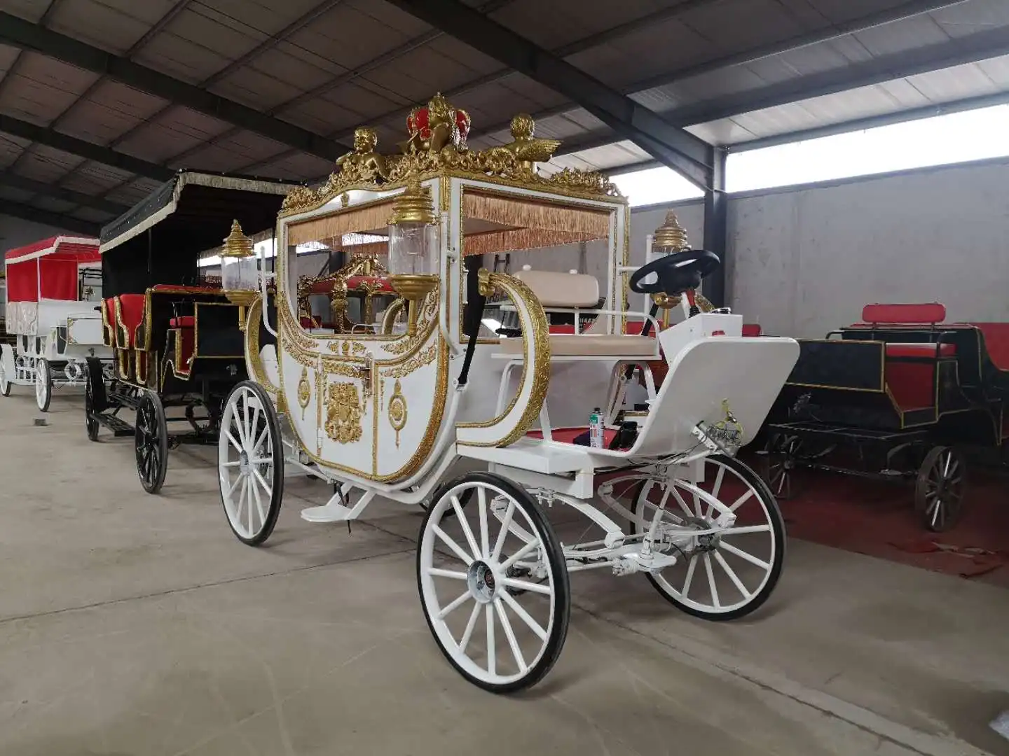 
White wedding horse carriage electric for sale 
