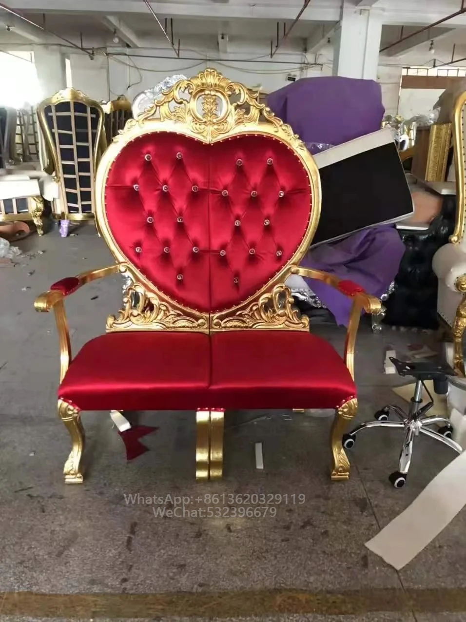 Royal Bride and Groom King Throne Chair Luxury Double High Back Sofa in Solid Wood European Style Antique Love Couple