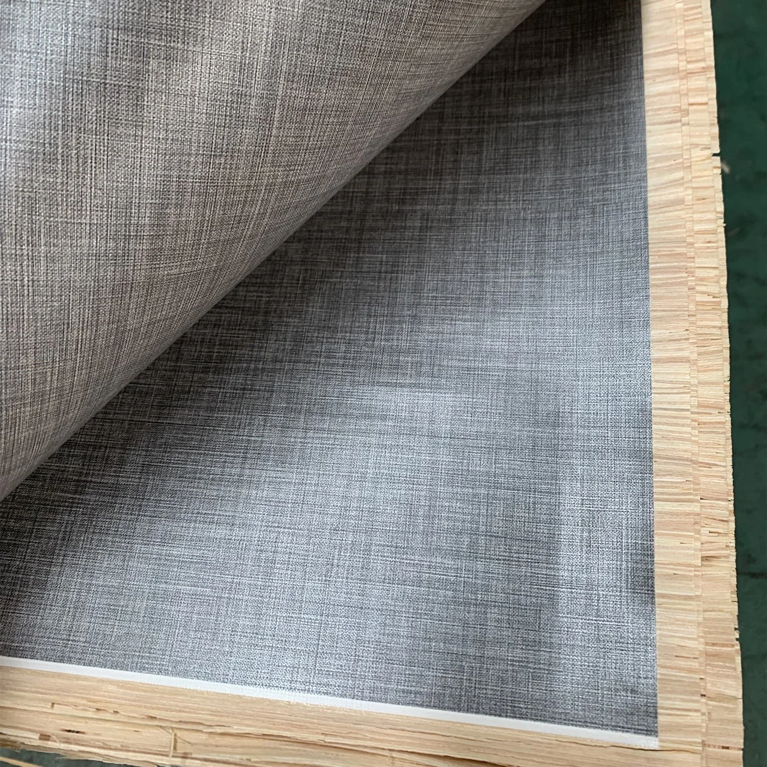 High Quality LVP melamine laminated recon veneer synchronized melamine veneer