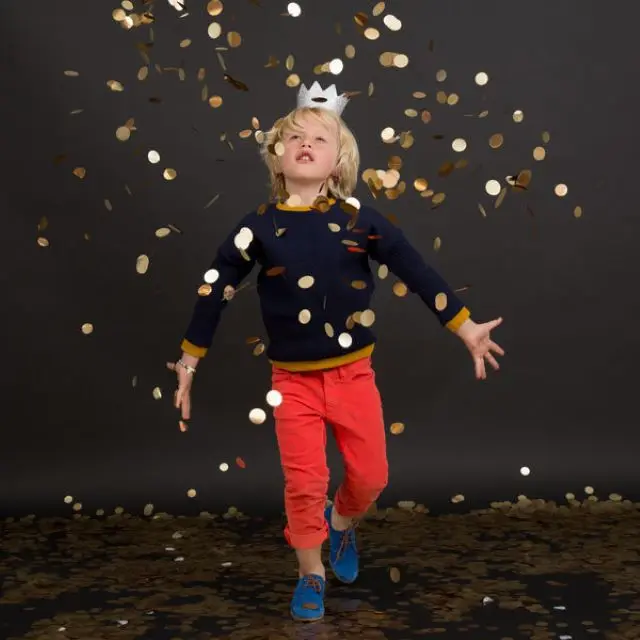 
Customized Paper Rose Confetti Paper Hear Decorations Confetti 1cm x 1cm White Paper 