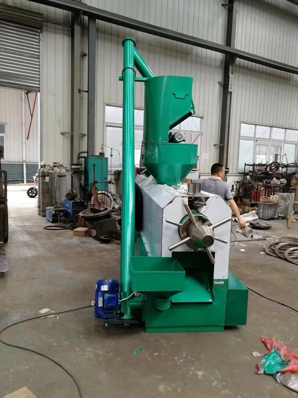 Factory direct commercial automatic screw oil press large tea seed, soybean, rapeseed, peanut oil press machine