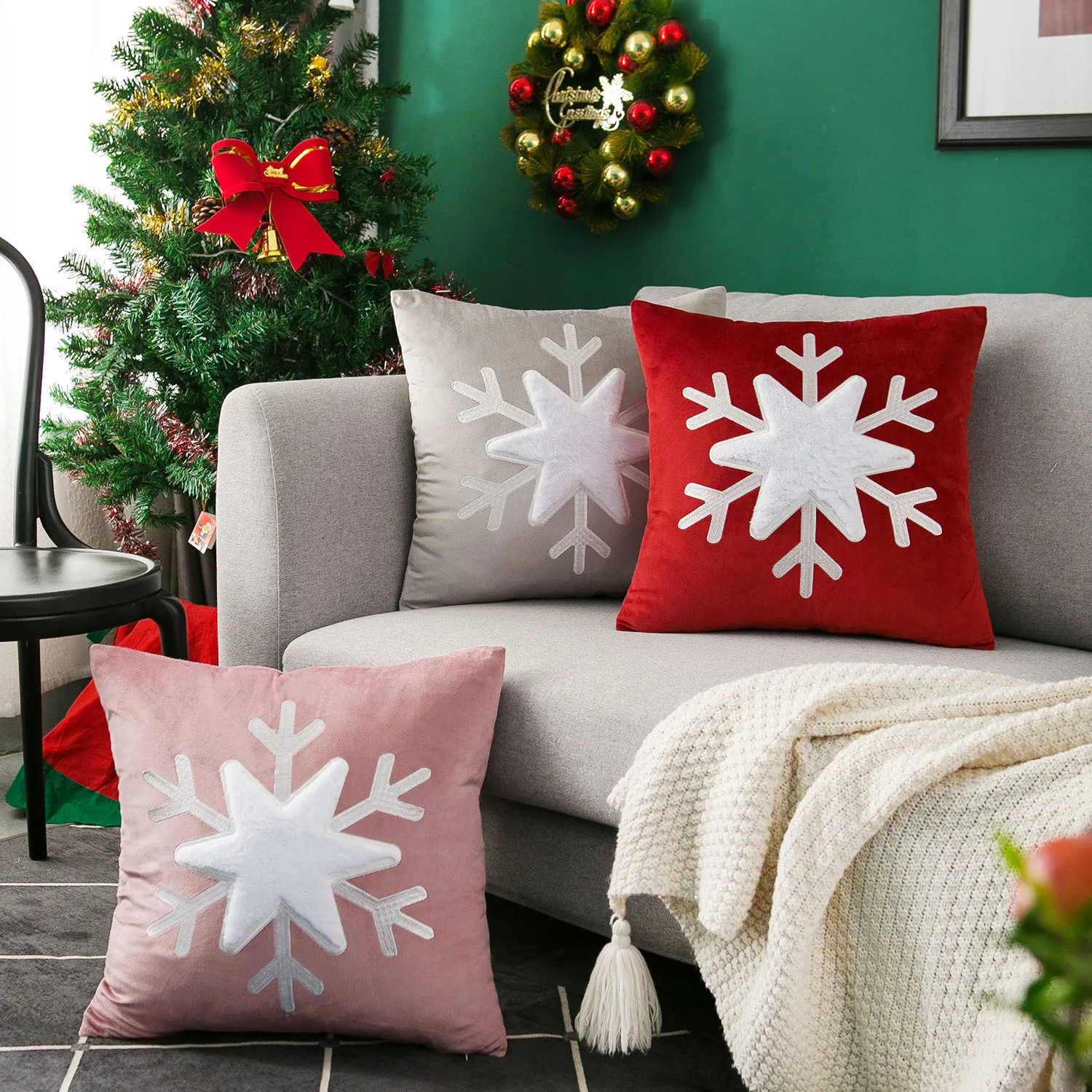 Modern Embroidery Christmas Snow Pillow Case Cushion Cover Hot Selling Polyester Star Snowflake Luxury Sofa Cushion Cover