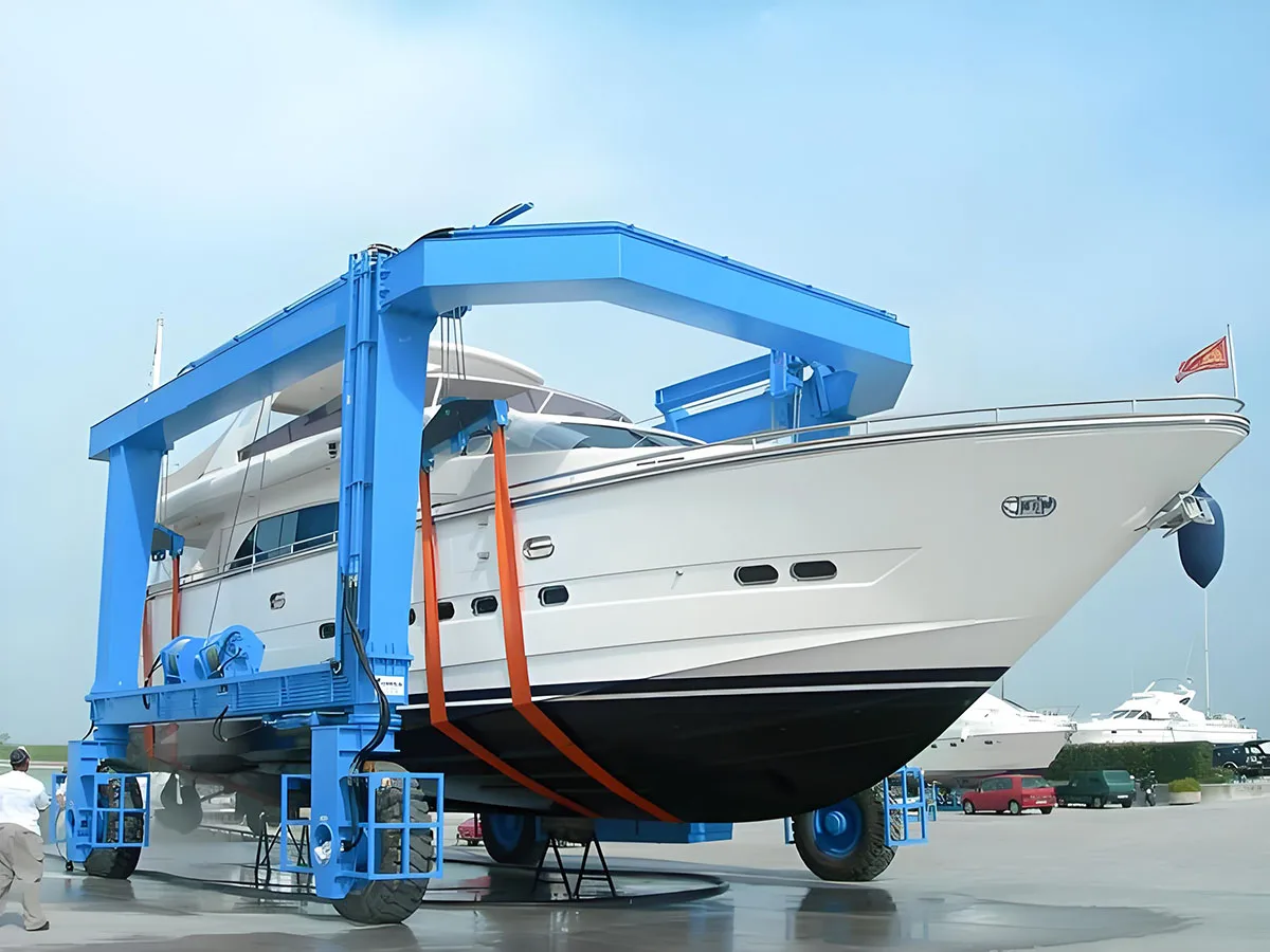 mobile boat hoist33.jpeg