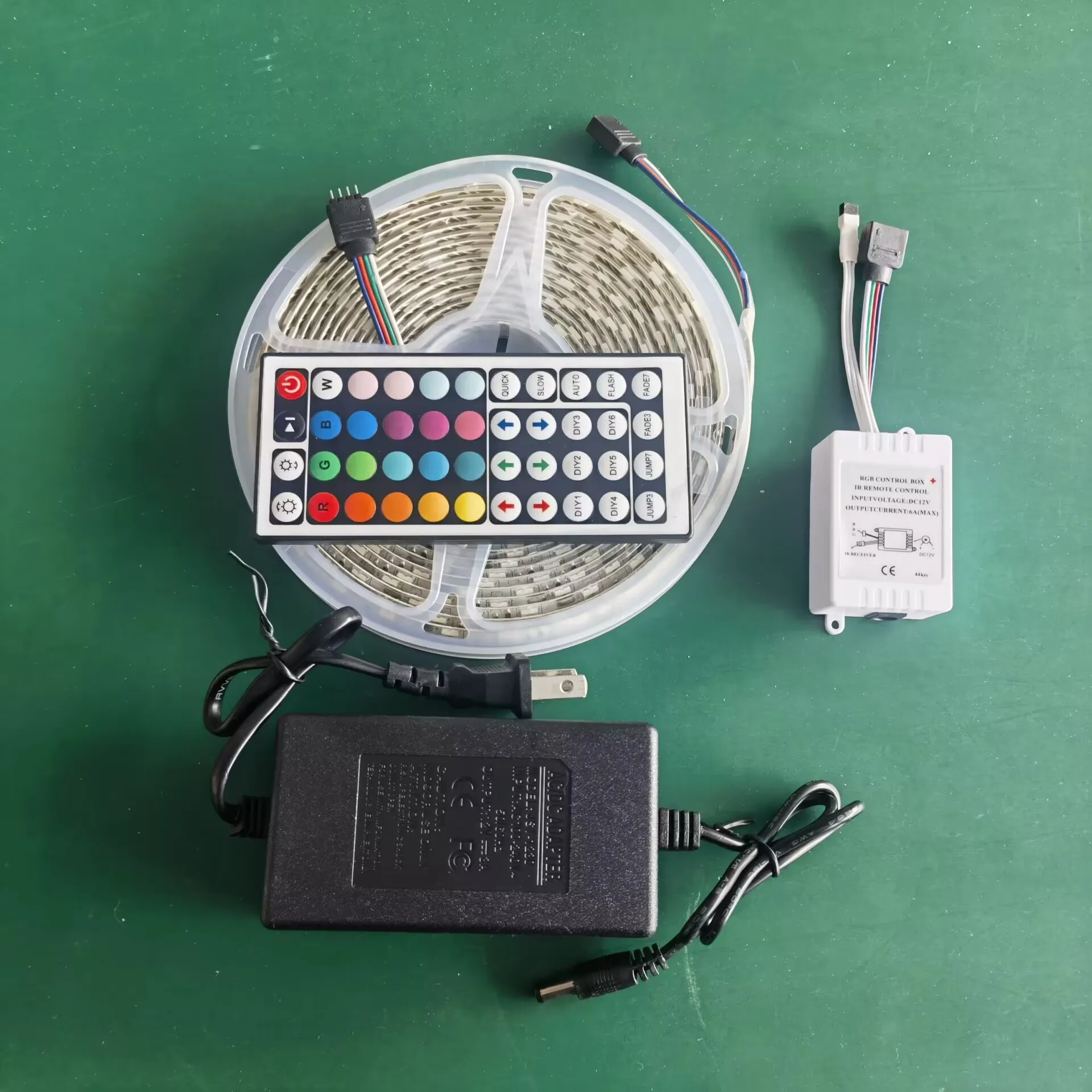 CE ROHS SMD5050 RGB 150leds 5m roll led strip lights with remote and BT or wifi app control LED strip kit/set