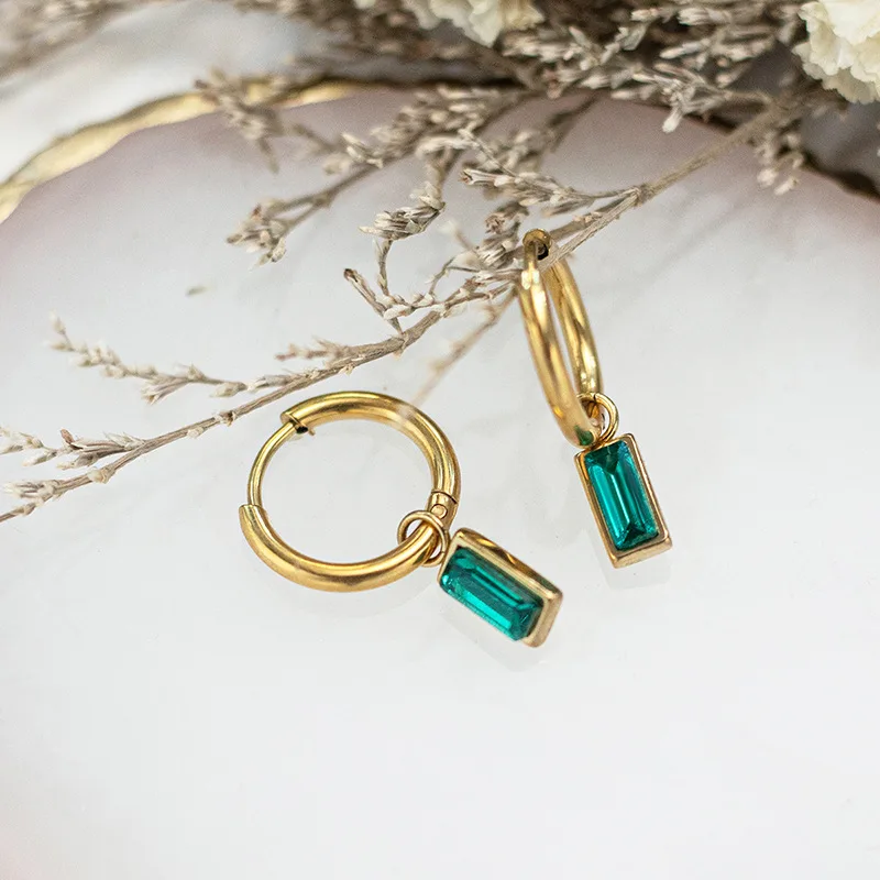 316l Stainless Steel 18K Emerald Baguette Hoop Earrings Huggie Hoops Small Green Stone Crystal Thin Gold Earring Minimalist