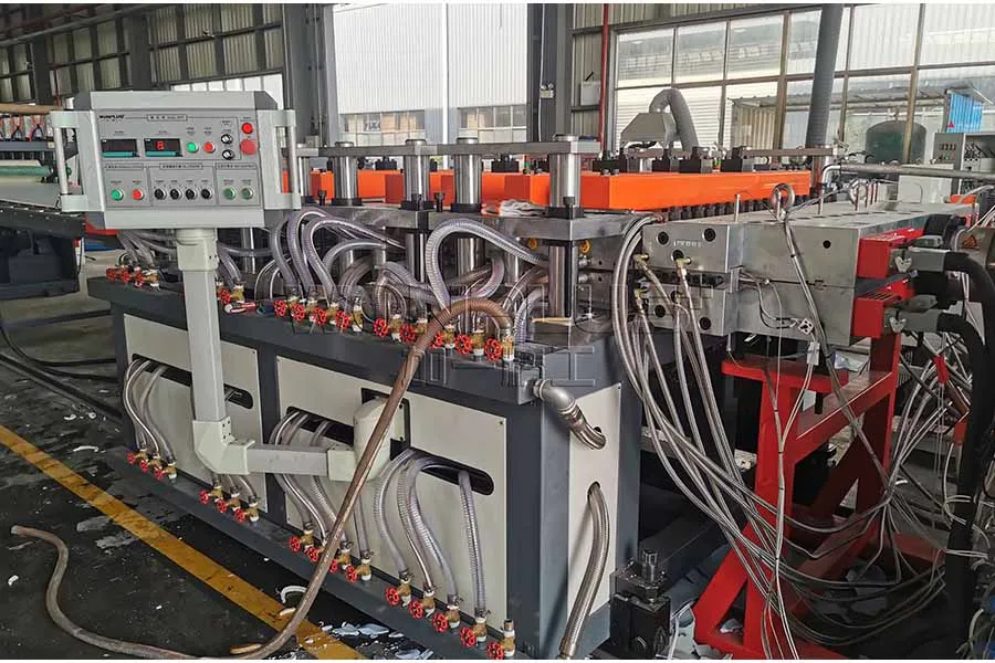 WPC PVC wall panel making machine / plastic composite profile panel extruding machine line