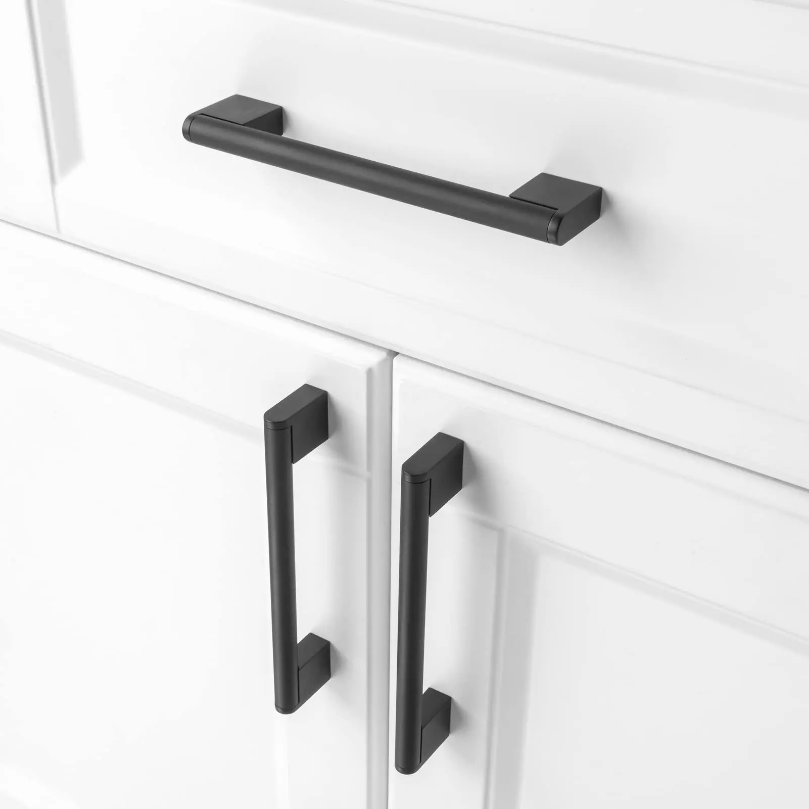 Furniture Hardware Stainless Steel Black Boss Bar Cabinet Pull Modern Drawer Handles