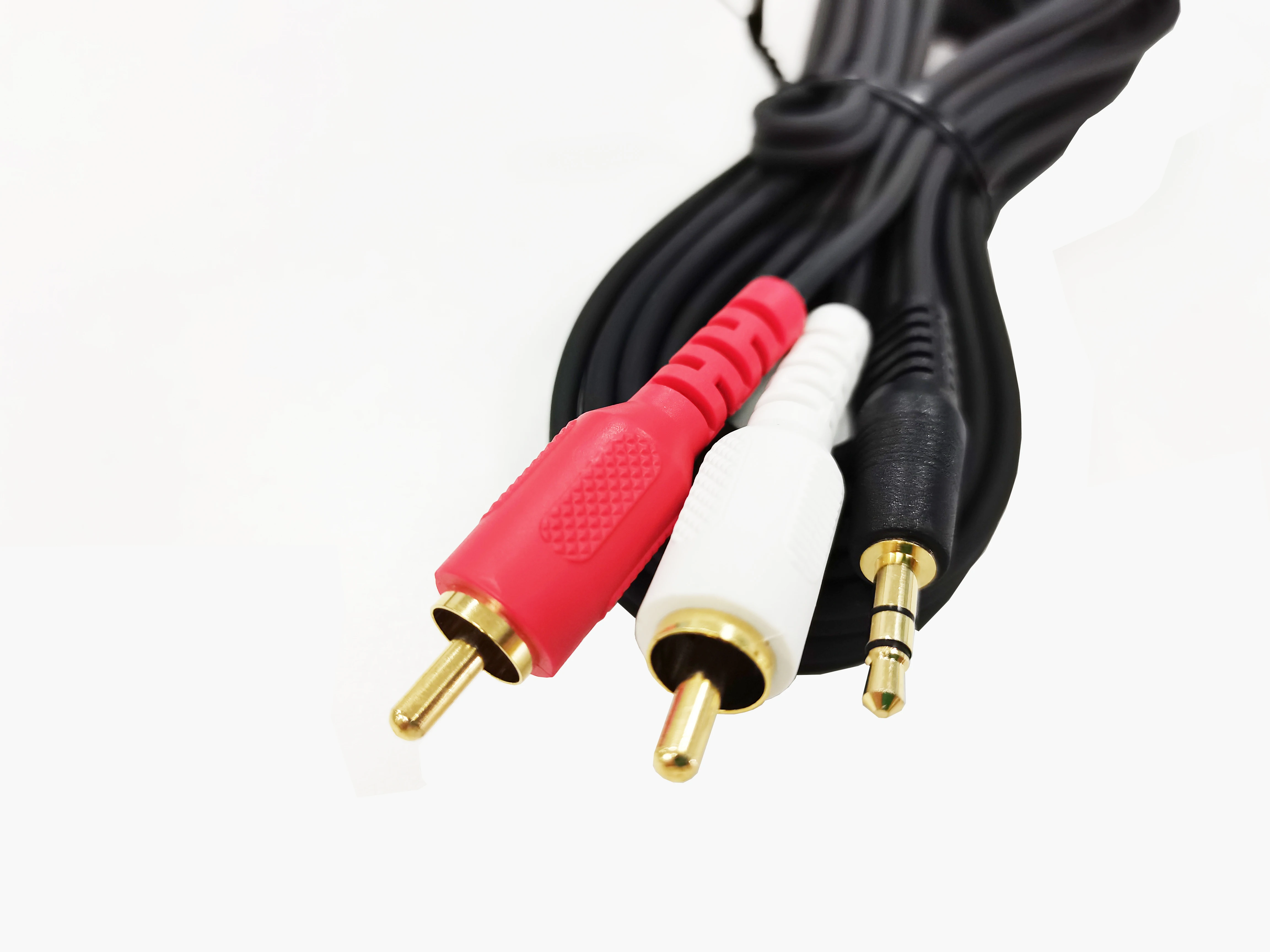 3.5 PLUG-RCA-2-1.jpg
