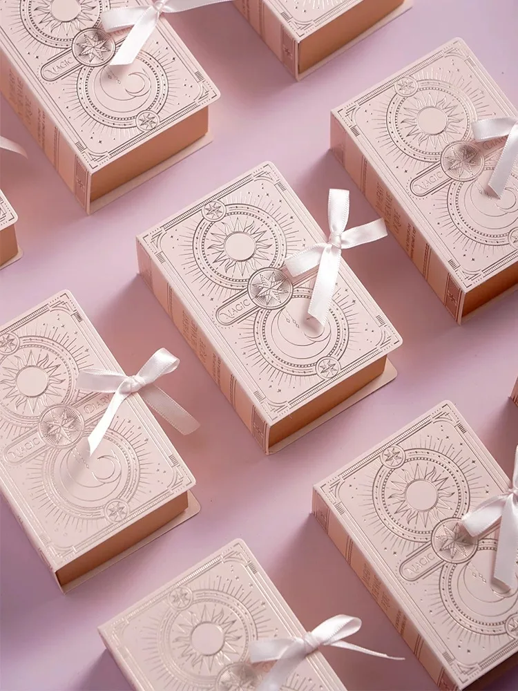 Wholesale Luxury Fashion Design Kraft Paper box Wedding Favors Candy Packaging Portable Small Gift Boxes With Ribbon
