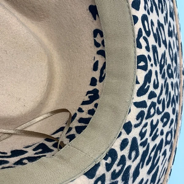 
2019 best selling Wool felt printing leopard grain wide brim winter hat 
