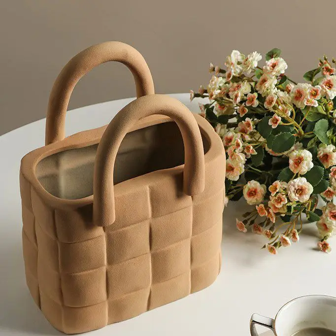 
Wholesale Nordic Flower Vase Handbag Ceramic Table Flower Vase Handbag 
