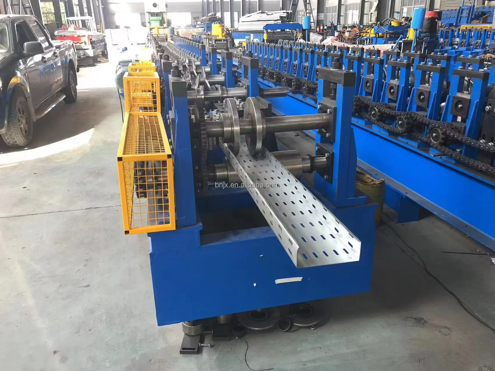 Fully Automatic Muti Sizes In One Pre galvanized Cable Tray Rolling Forming Cable Tray Making Machine