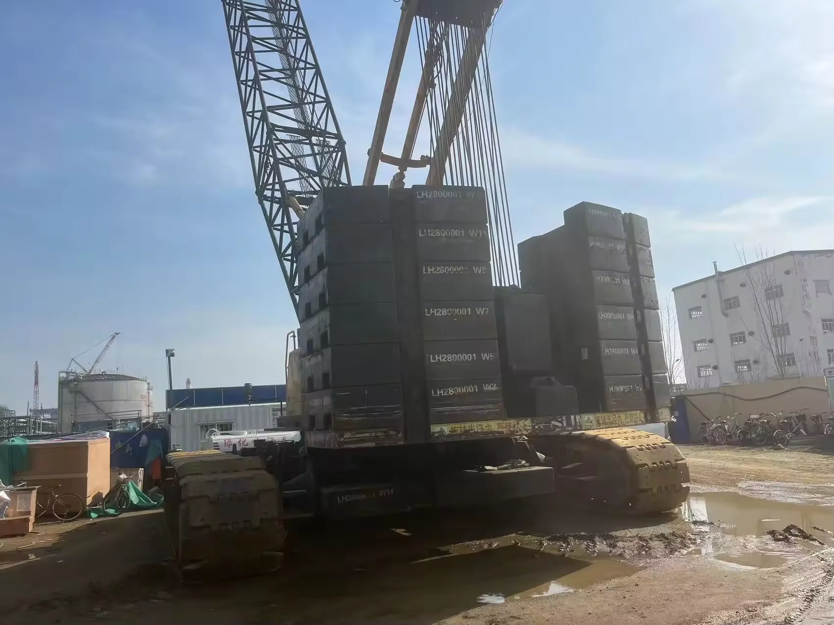 Japan made original 280 ton Hitachi sumitoto SCT2800-2 crawler crane/275ton tracked crane SXT 2800 SCT2800-2