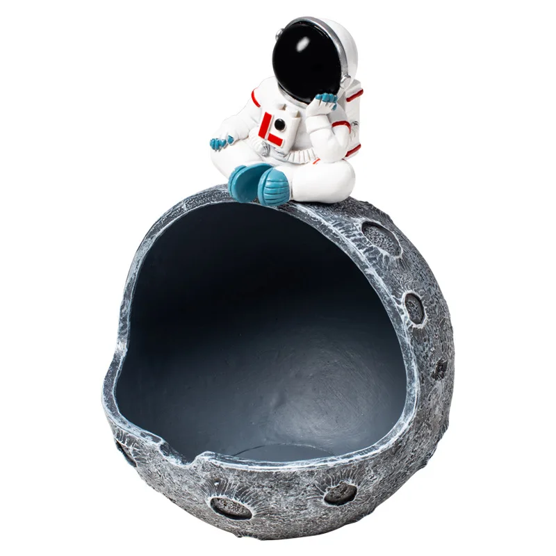 custom logo air smokeless portable cigar ashtray wind proof smokeless astronaut ceramic ashtray with lid