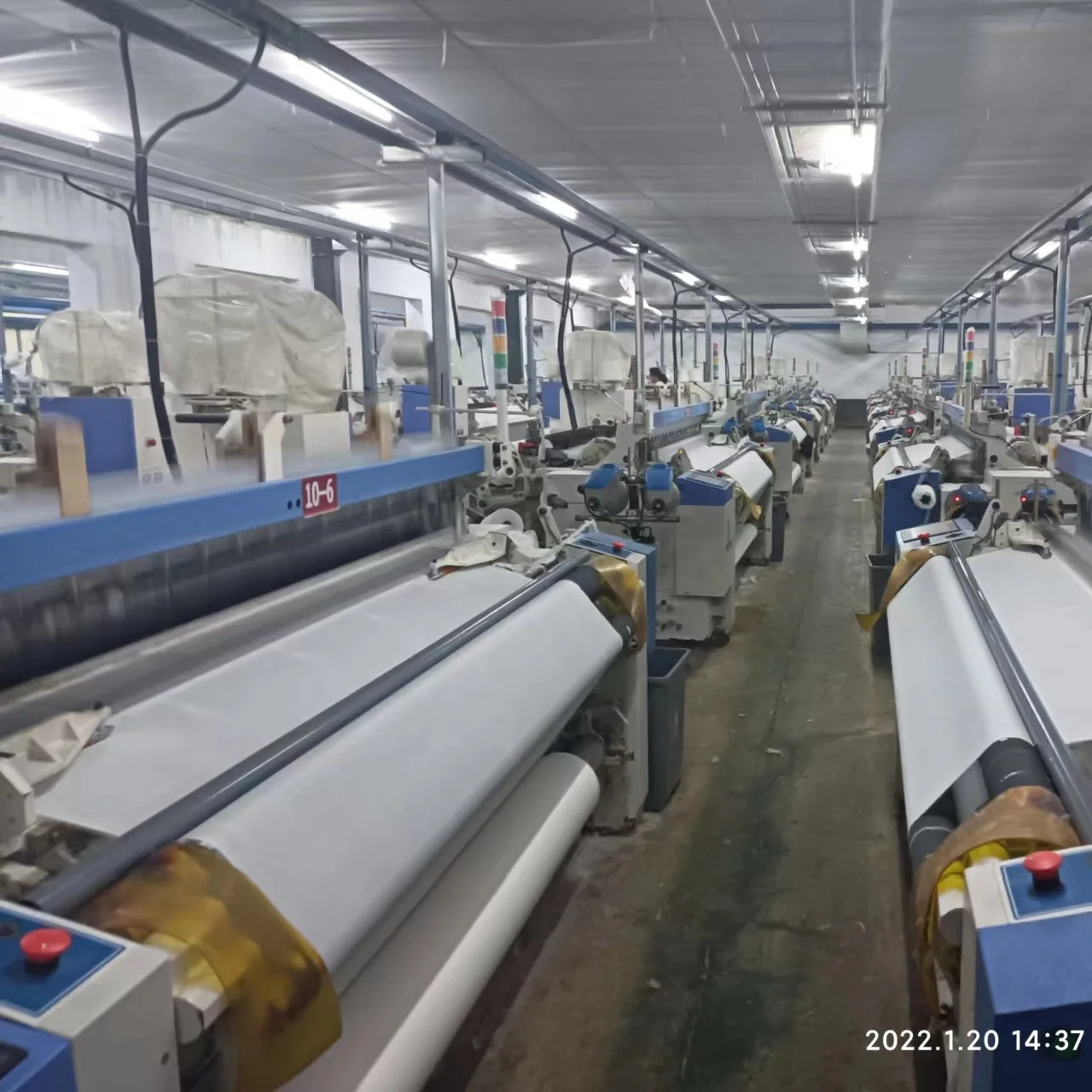 Бренд Jingshen Прямая поставка с завода модель водяного струйного ткацкого