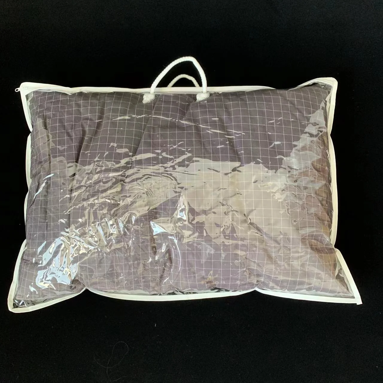 Waterproof pvc clear pillow case plastic bag with handles for packaging