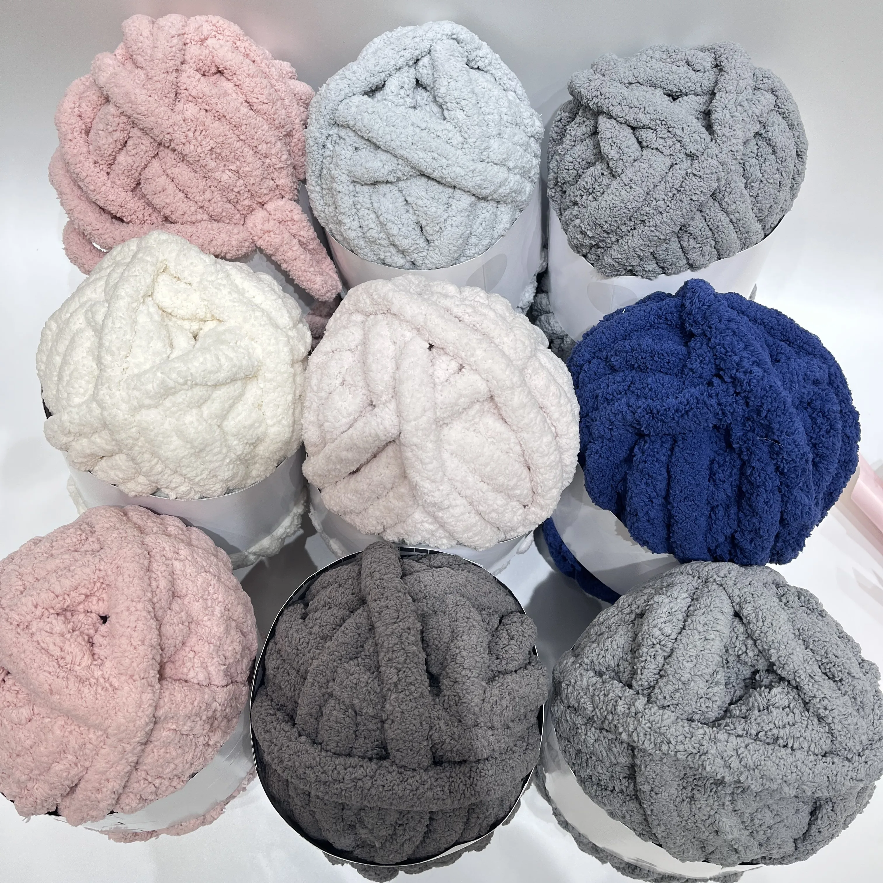 Soft Velvet Chenille Bulky Baby Blanket Amigurumi Yarn 100 gr Thick Fluffy Plush Yarn for Hand Weaving Sweater Scarf DIY Craft