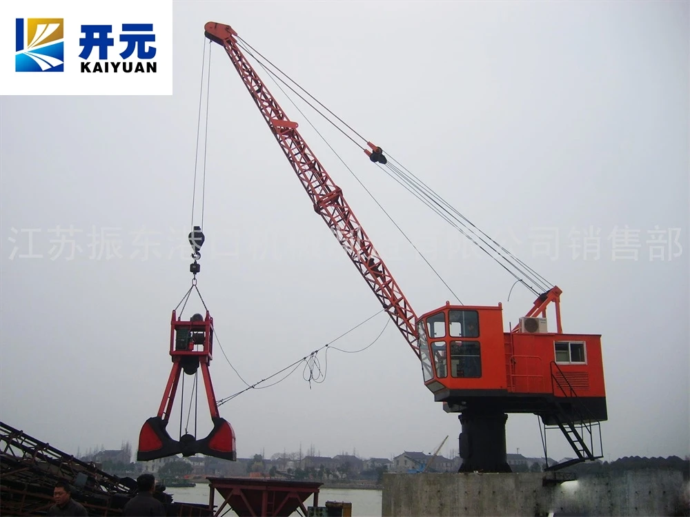Kaiyuan New Jetty Offshore Customized 5-80 Ton Level Luffing Mobile Harbor Portal Crane