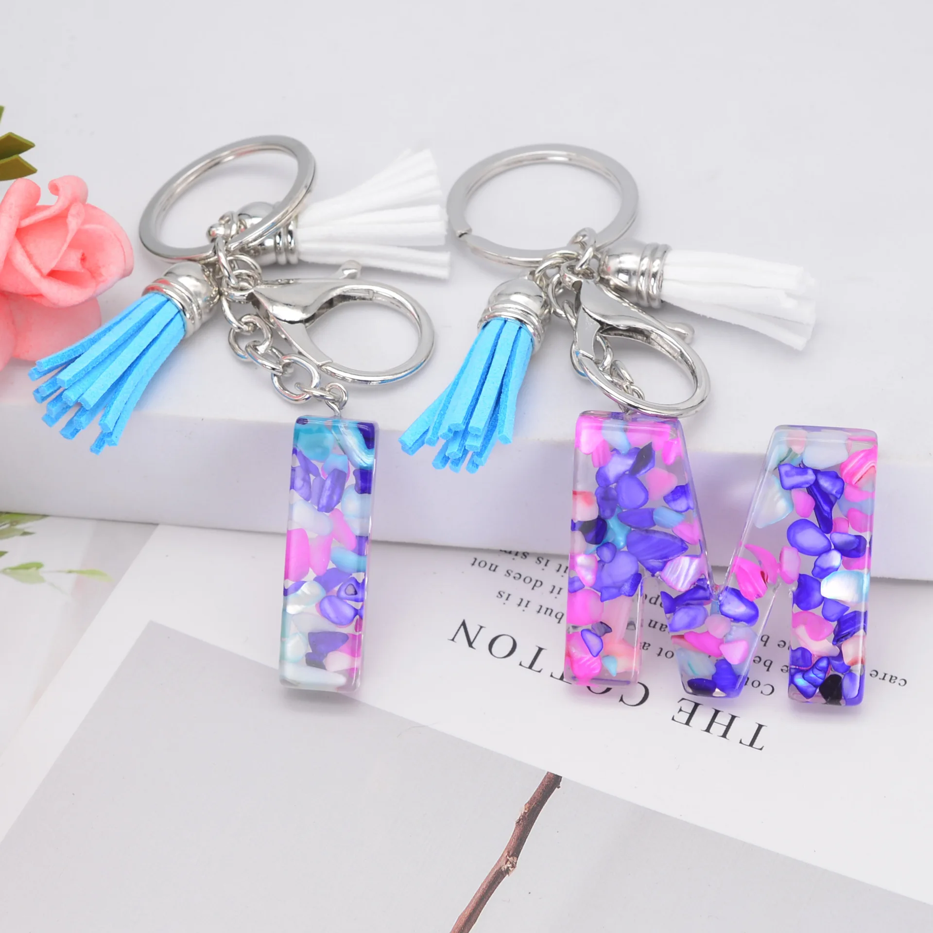 26 English resin letter keychain glitter keyring tassel key chain macrame acrylic initial alphabet keychain