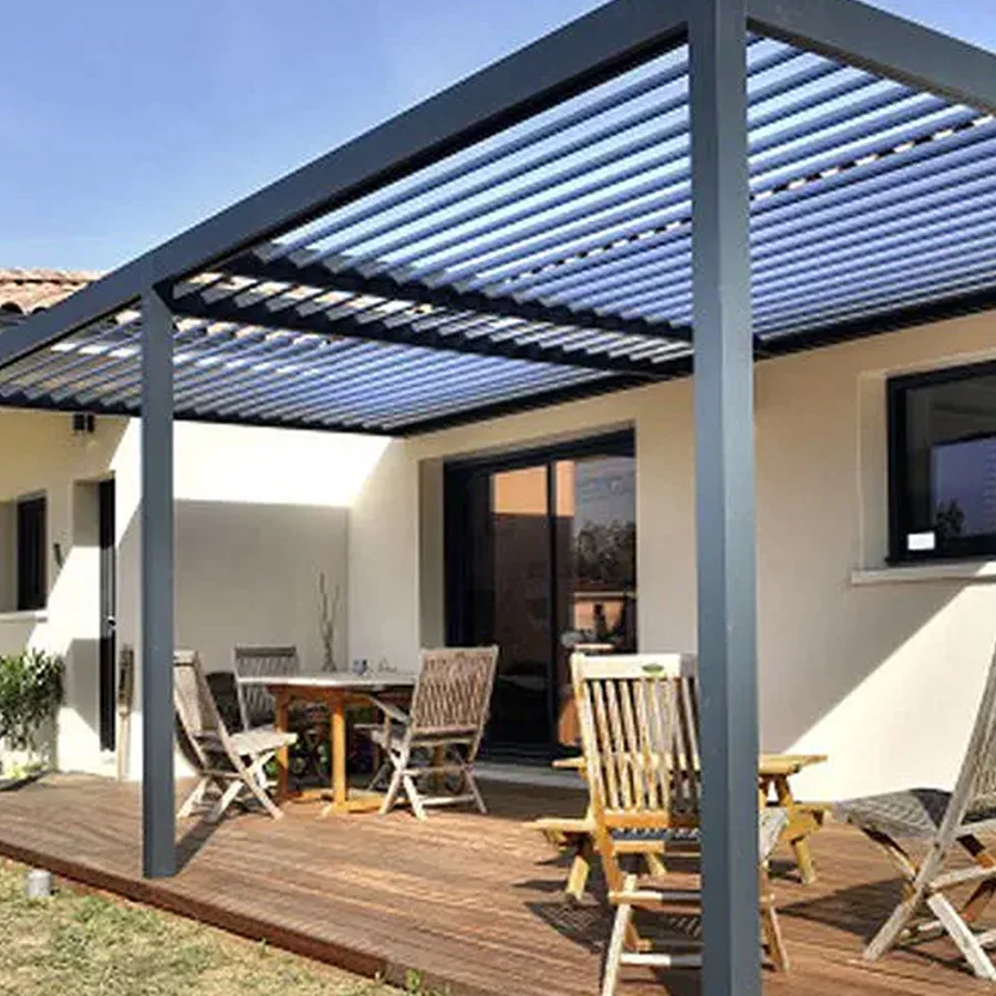 Factory strong aluminium louvers profile  for  Outdoor windproof electric insulation roller shutter window with PVDF coating