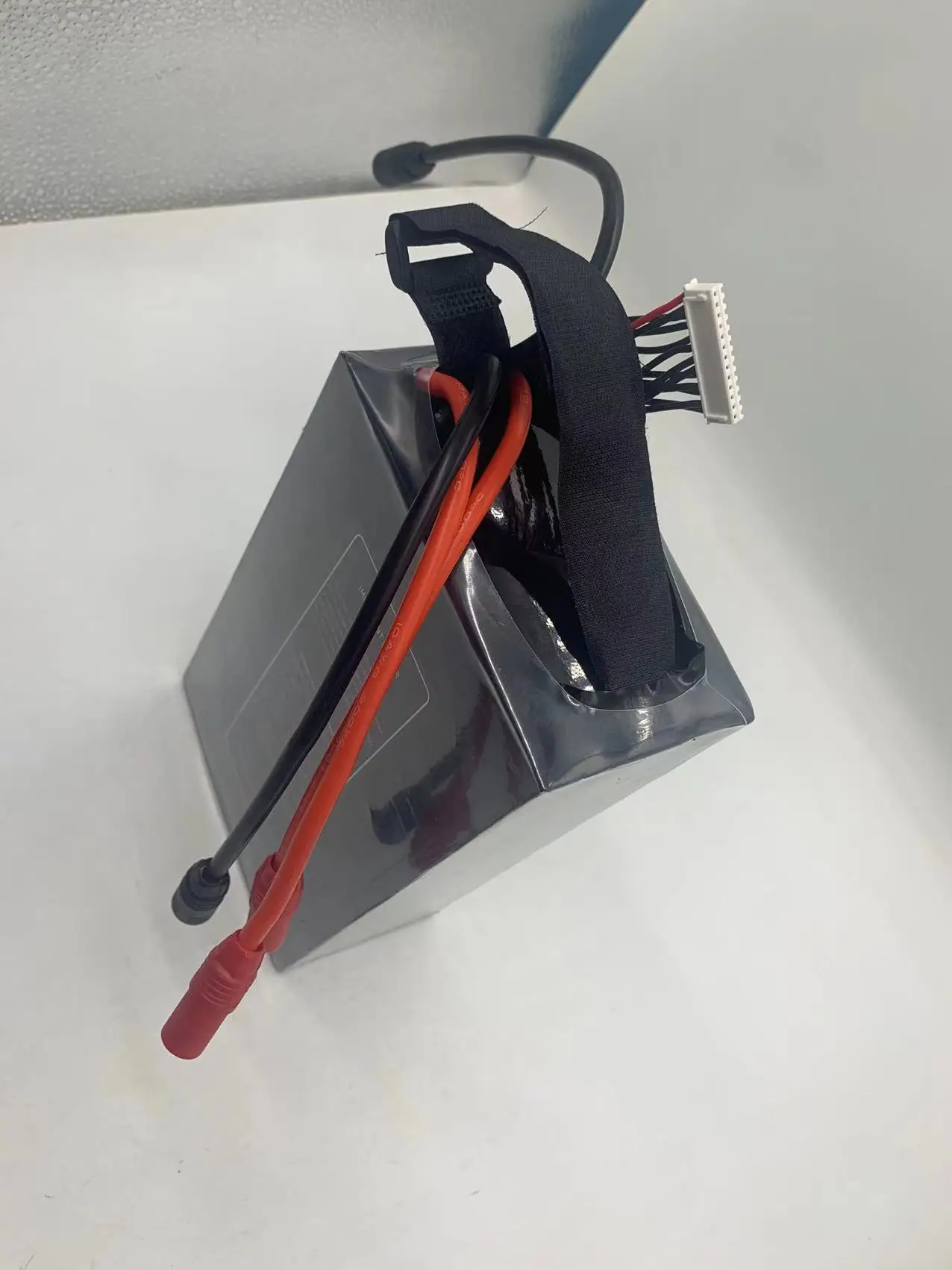 High Energy Density 52Ah 32Ah 22000mah Solid State Li-ion Battery Pack for Long Range Drones