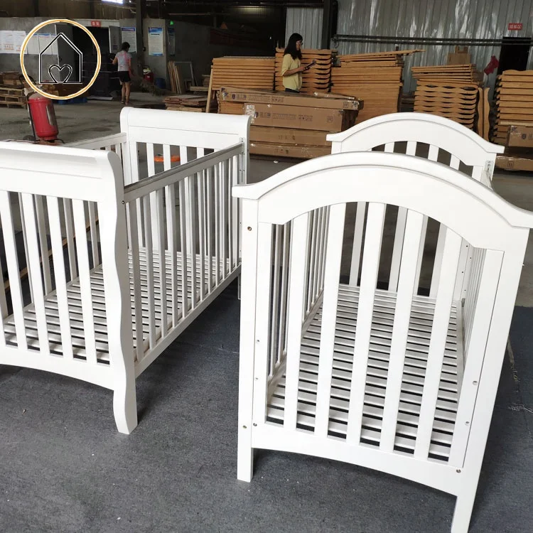 Solid wooden frame cheap price customized size bed baby cot crib