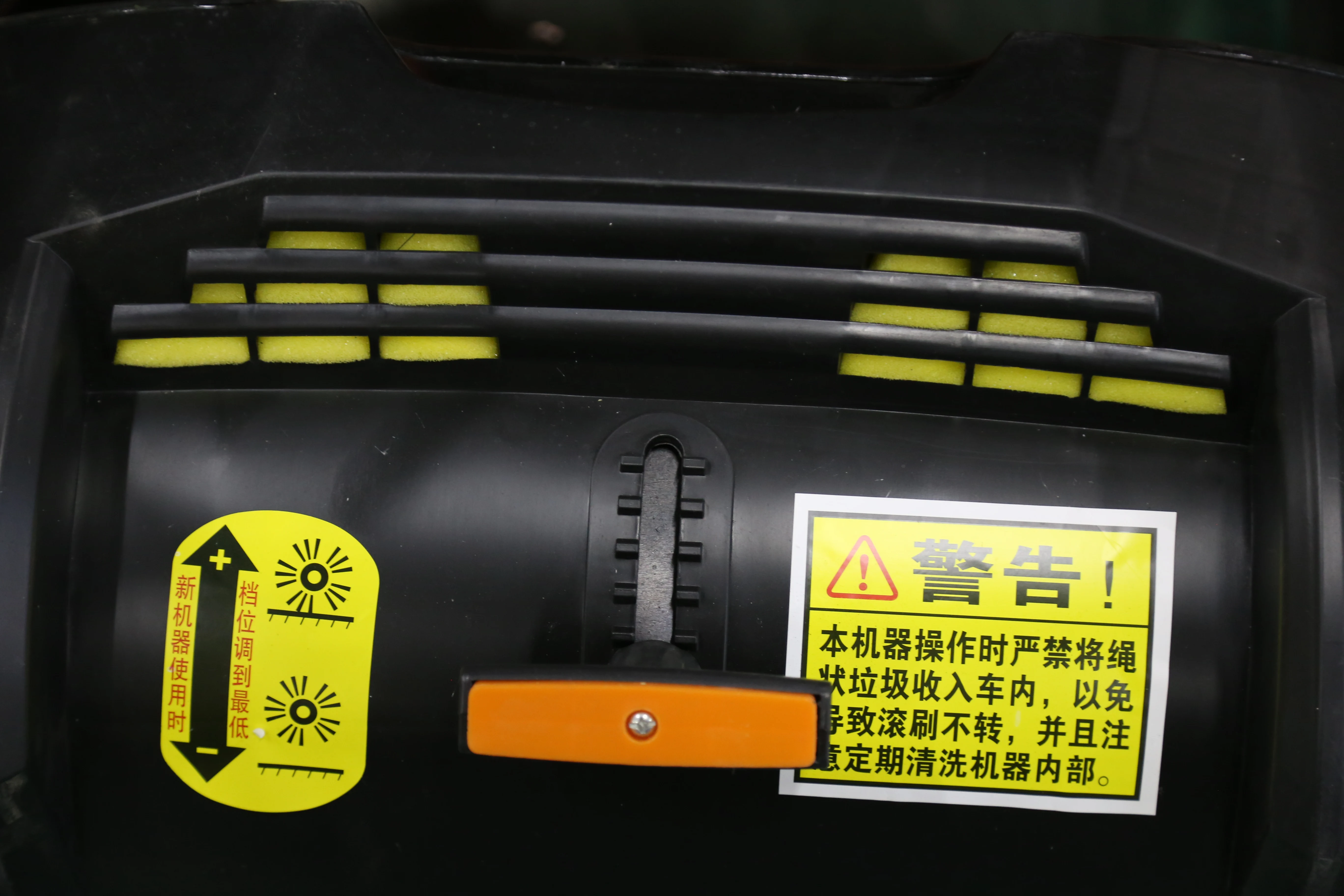 
SC98 HAND-HELD MECHANICAL SWEEPER WALK BEHIND SWEEPER 