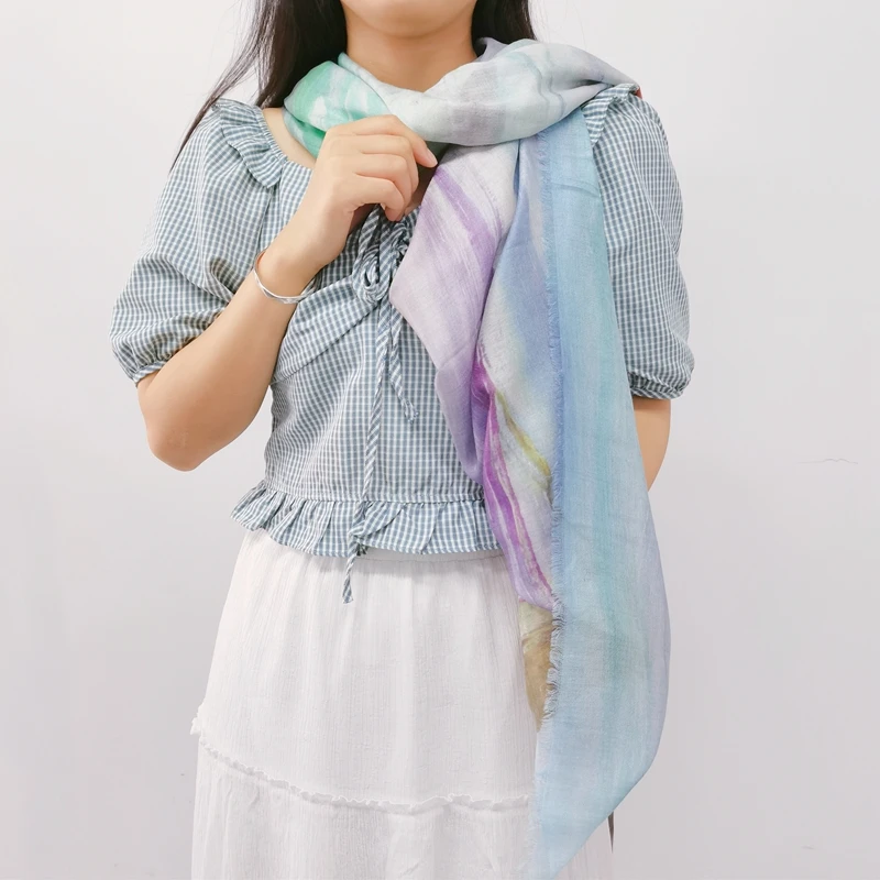 Custom logo oem odm Light Italian Printing Cashmere wool scarf shawl New Design cashmere Shawl for women